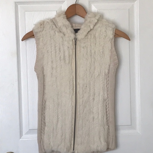 Vintage Wool and Leather Hooded Rabbit Fur Vest with Pockets fits